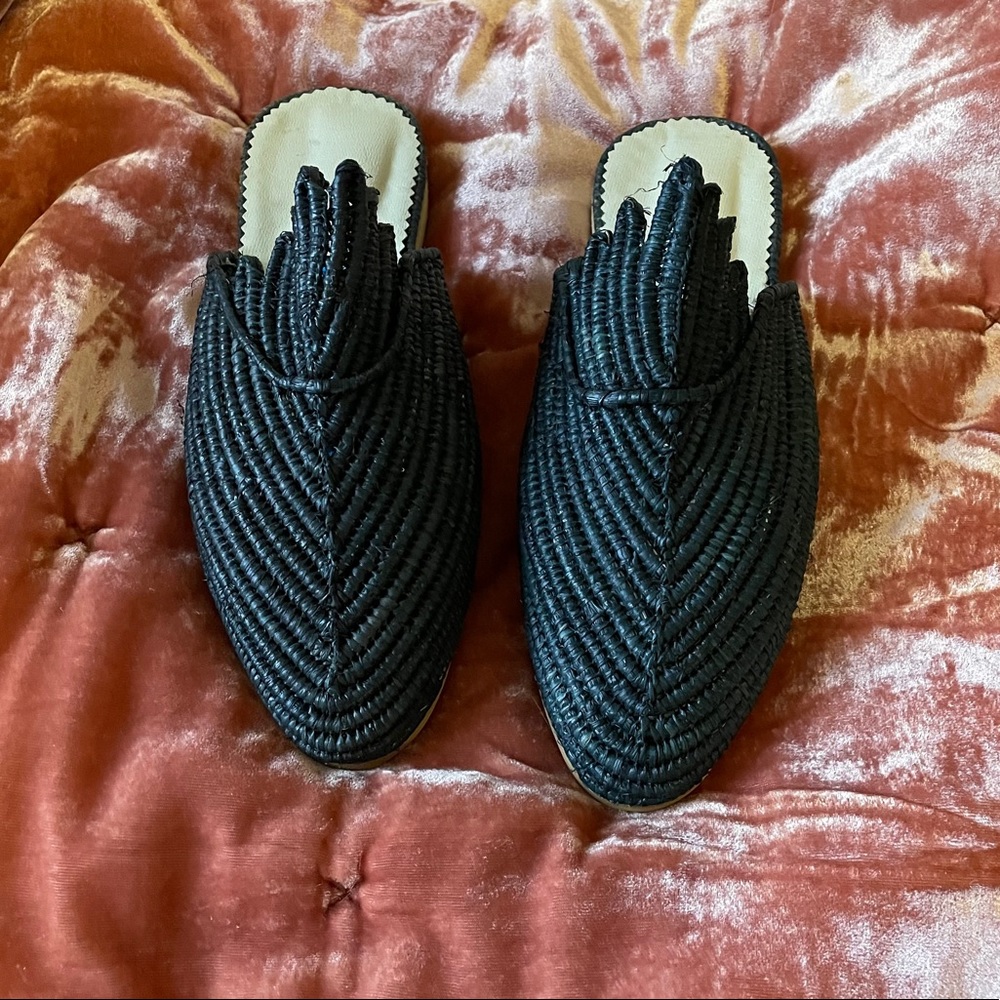 BRAND NEW Woven rattan mules